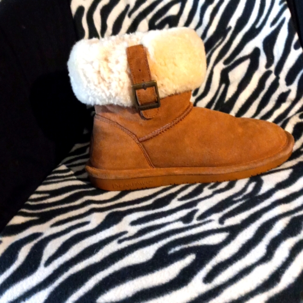 Bearpaw short boots